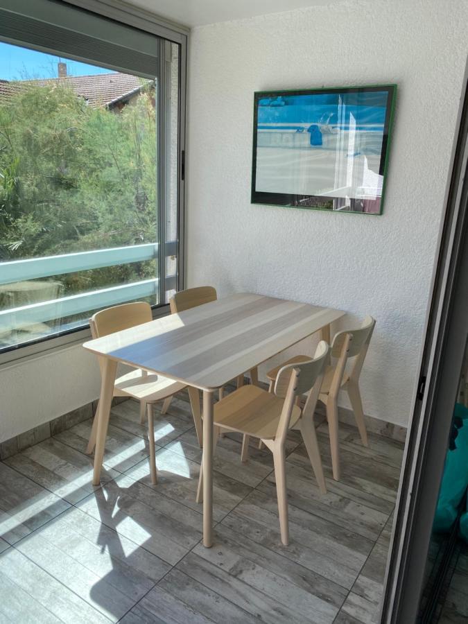 Apartment Spacieux Sur Le Port De *